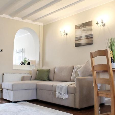 ווסט מרסי Cosy Cottage In Mersea - Walking Distance To Beach And Town מראה חיצוני תמונה